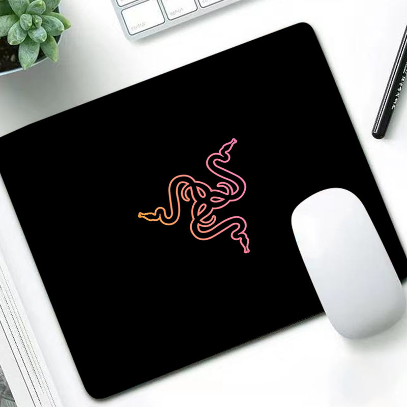 لوحة ماوس فاخرة من Razer، حصير - مراجعة Gaming Keyboard Best وسعره